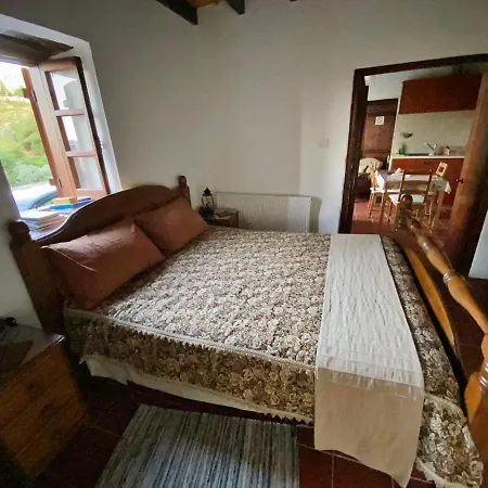 Gæstehus Arhontiko Mansion Askas