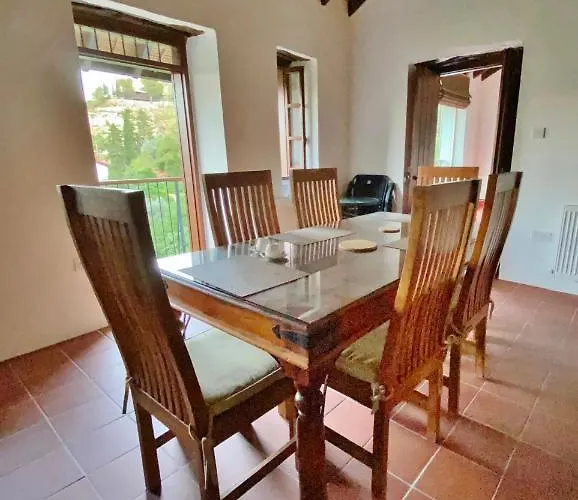 Pensionat Arhontiko Mansion Askas